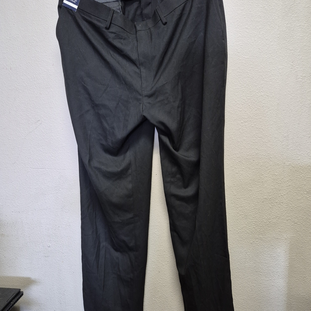 Haggar Black Pants Classic Straight-Leg